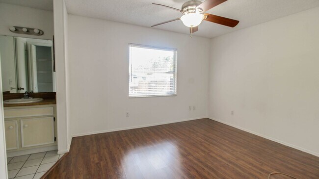 Building Photo - 1201 Springview Run