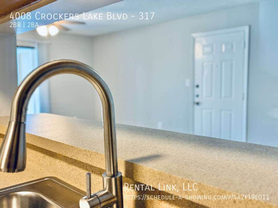 Building Photo - 4008 Crockers Lake Blvd