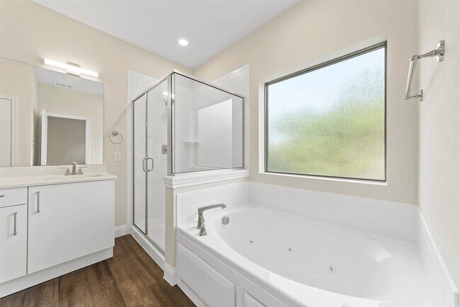 Building Photo - 6353 Mason Ct