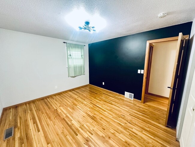 Building Photo - Gorgeous Single Family Home w/ Sundeck and Large Yard!