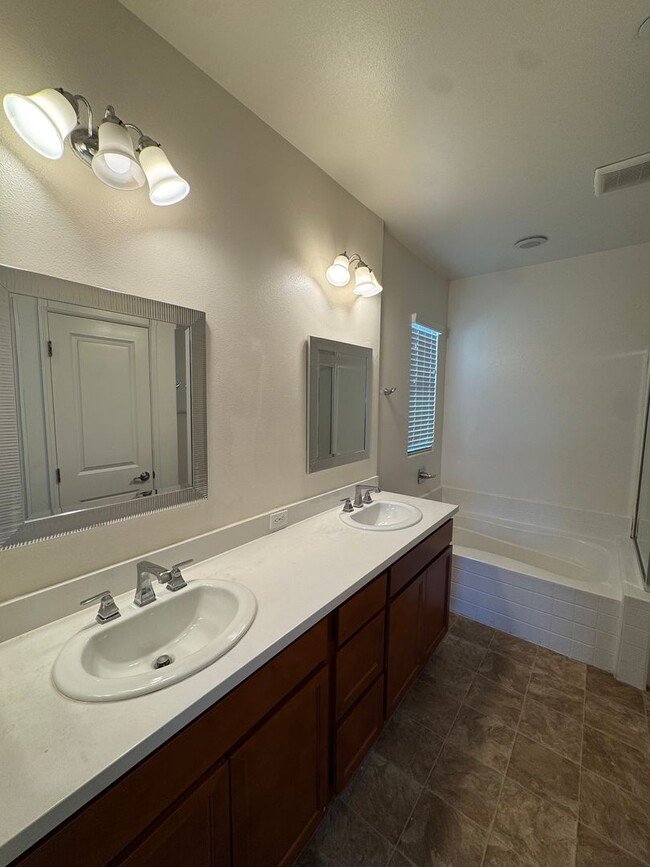 Building Photo - Newer 3-Bedroom Home in a Desirable Community