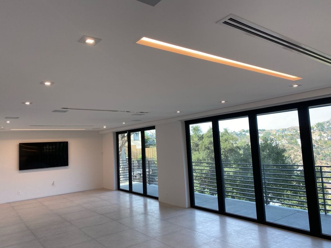 Building Photo - 5710 Hill Oak Dr