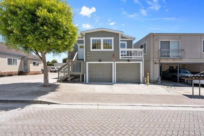 Building Photo - 448 E St