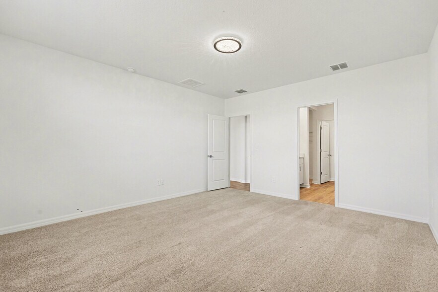 Building Photo - 31599 Wild Grape Ln