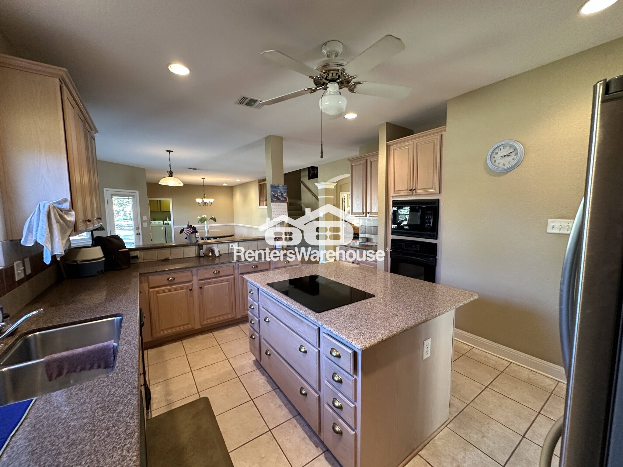 Building Photo - 900 Wayside Dr