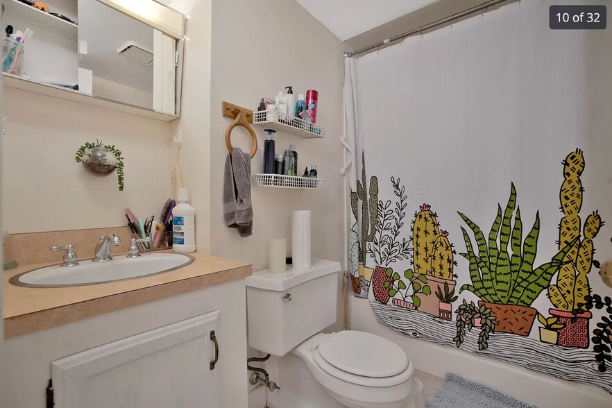 Building Photo - 60 State St