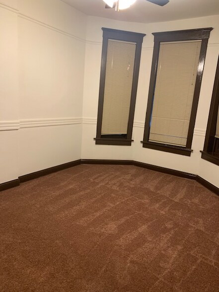 Building Photo - 3939 W Lexington St