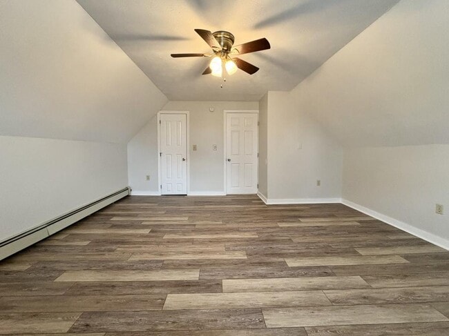 Building Photo - 58 School St