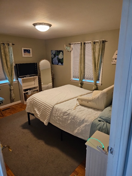 Building Photo - 1 Pokesit Rd