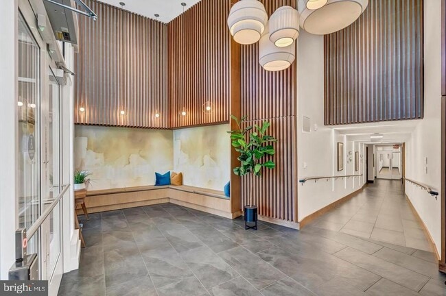 Building Photo - 6803 Cameron Dr NW