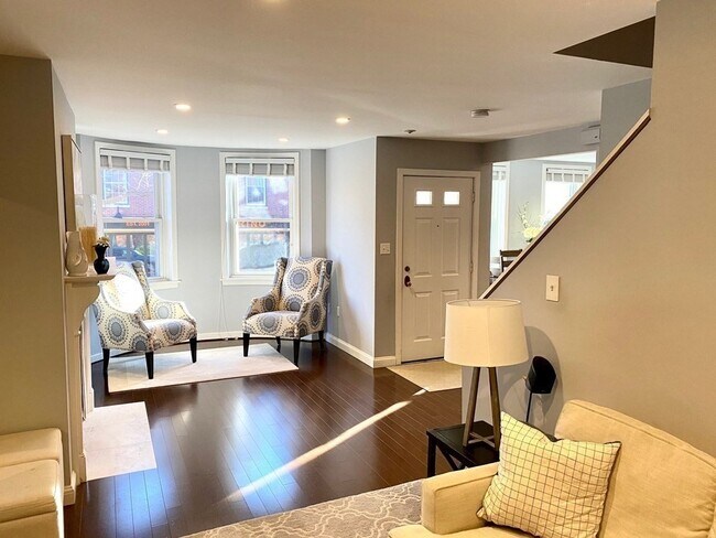 Building Photo - 47 Harvard St