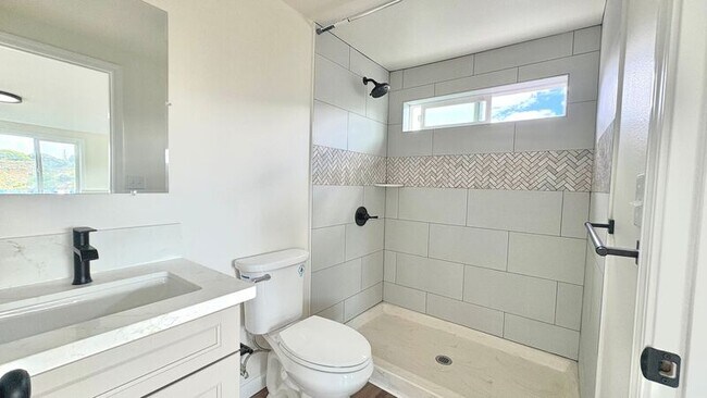 Building Photo - 1413 Ala Iolani St