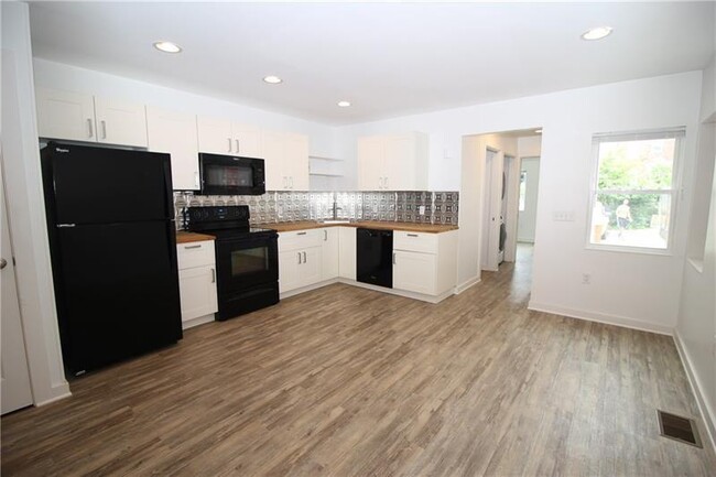 Building Photo - 267 45th St