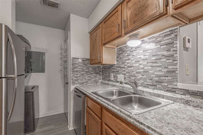 Building Photo - 1228 Ave O