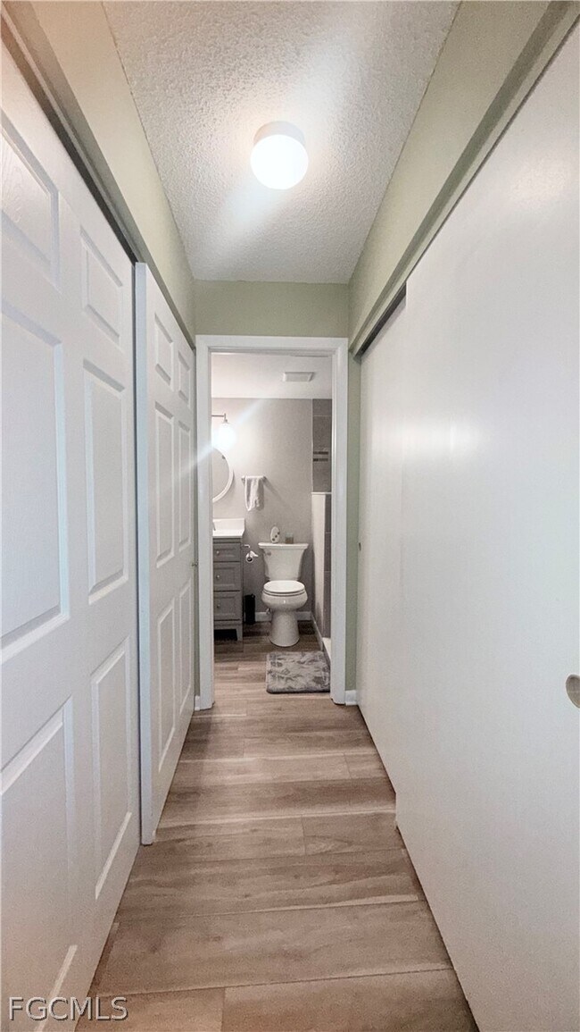 Building Photo - 9540 Green Cypress Ln