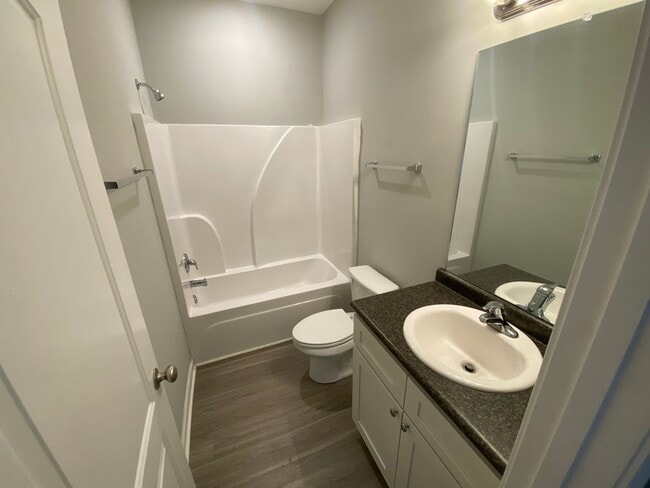 Building Photo - 206 Bonilane Cv. #117