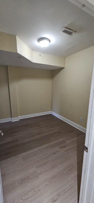 Building Photo - 2329 N Park Ave