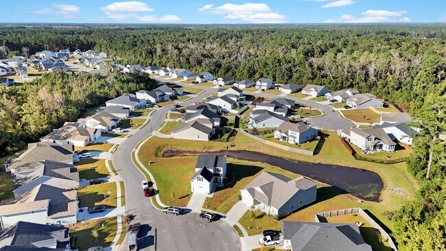 Building Photo - Spacious 5BR/3BA Home with Lagoon View on Quiet Cul-de-Sac!