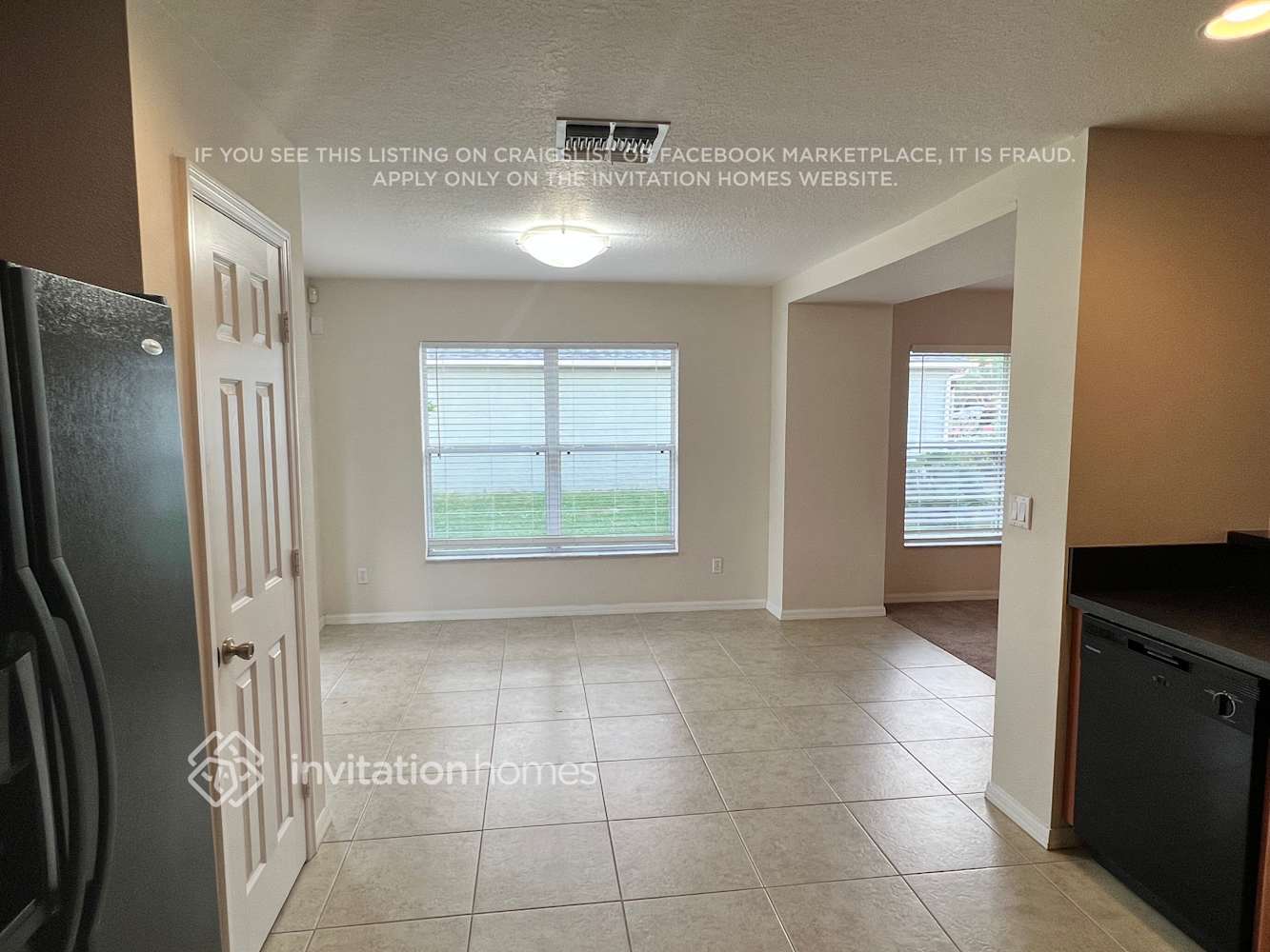 Building Photo - 391 SW Millard Dr