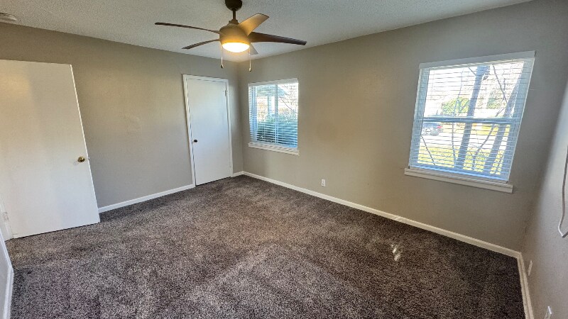 Building Photo - 716 Gardiner St