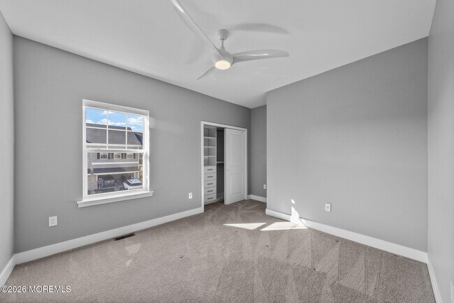 Building Photo - 1003 Navigator Ave