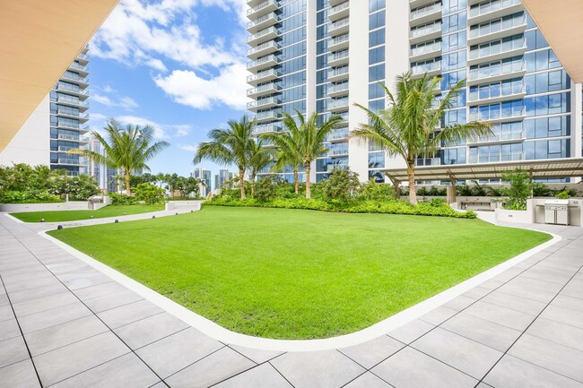 Building Photo - Brand New 1 Bedroom | 1 Bathroom The Park on Keeamoku