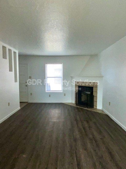 Building Photo - 420 Tennessee St NE