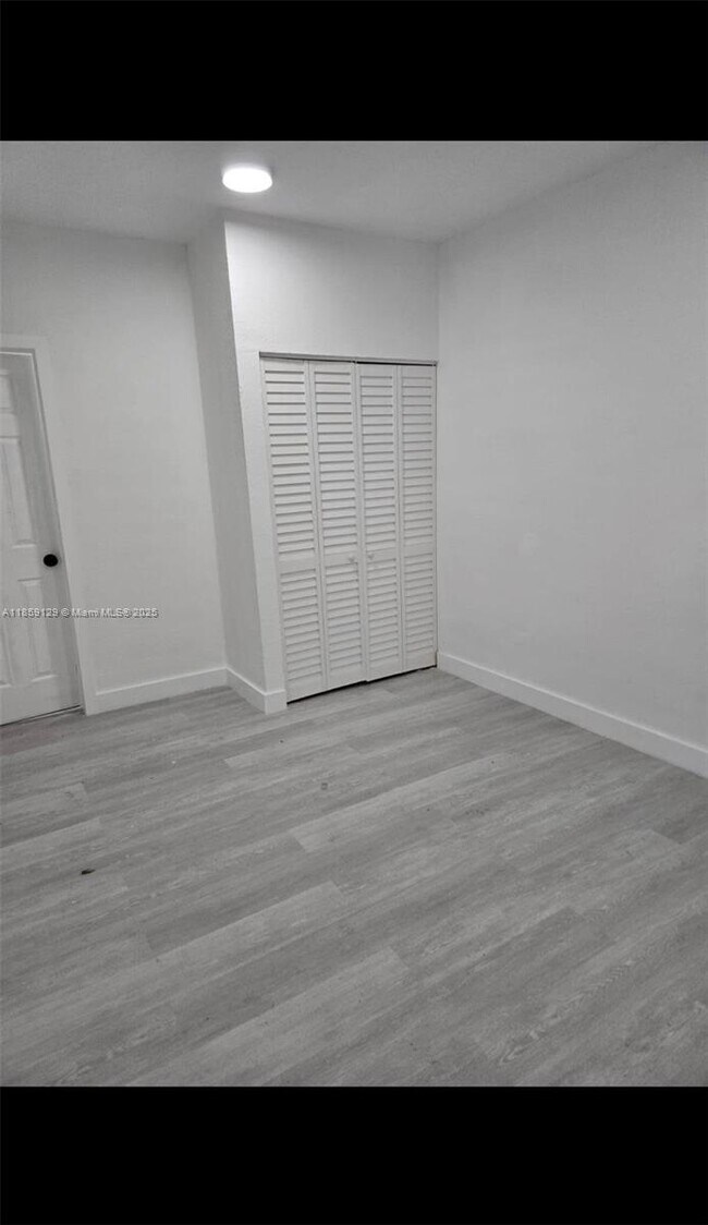 Building Photo - 17616 SW 145th Ct