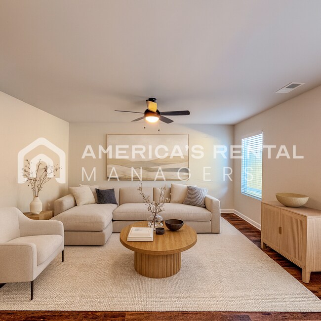 Building Photo - Bright and Spacious Lincoln Townhome for R...