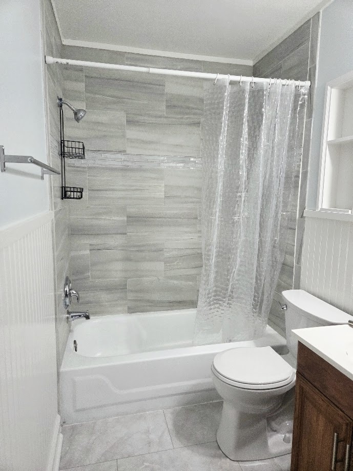 bath - 514 Laurens Avenue