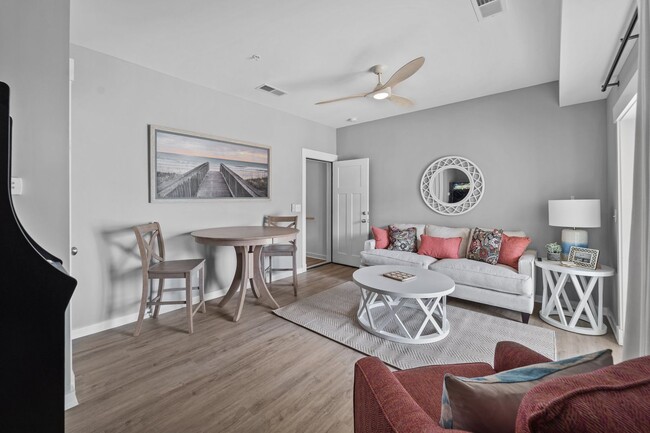 Building Photo - Outer Banks 3 Bedroom Year Round Rental
