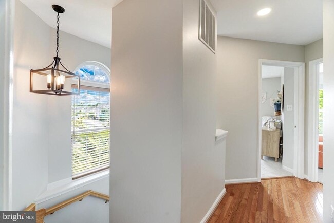 Building Photo - 2520 Banshire Dr