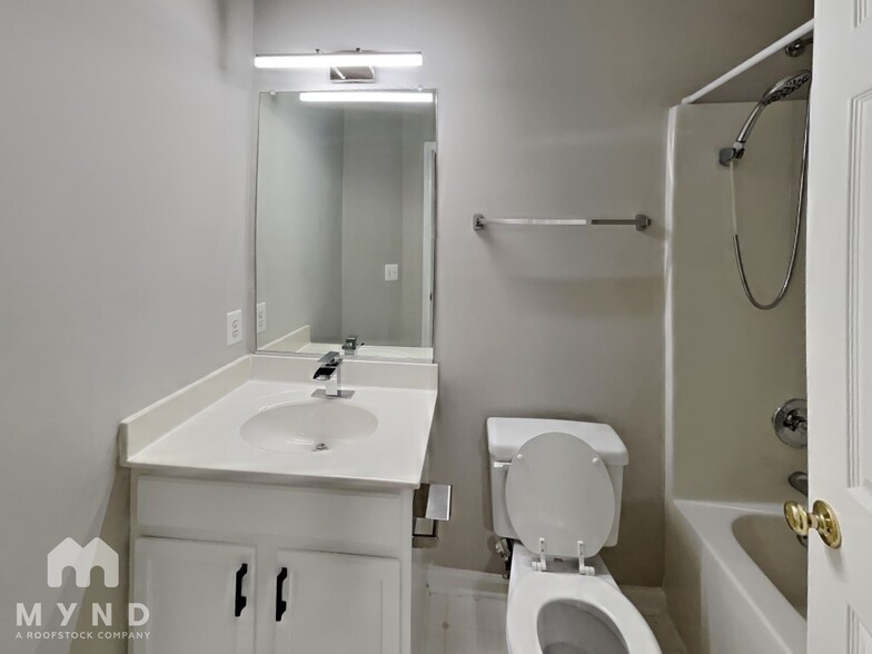 Building Photo - 10812 Galand Ct