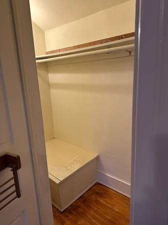 Building Photo - 6124 Old Dominion Dr