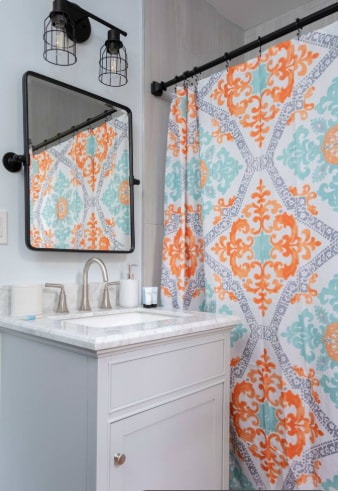 Building Photo - 735 E University Ave