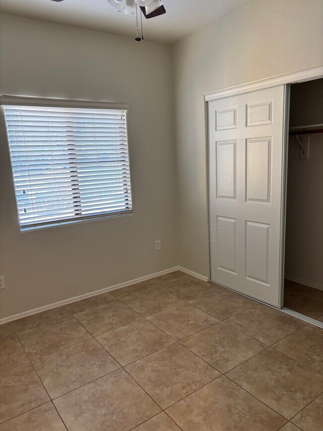 Building Photo - 4154 N Fortune Loop