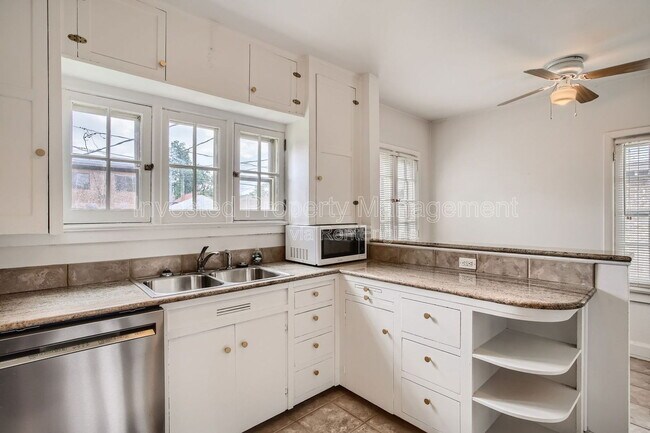 Building Photo - 384 N Ogden St