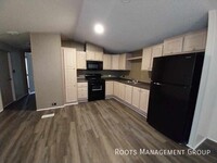 Building Photo - 3 Bed 2 Bath Home Available for Lease at L...