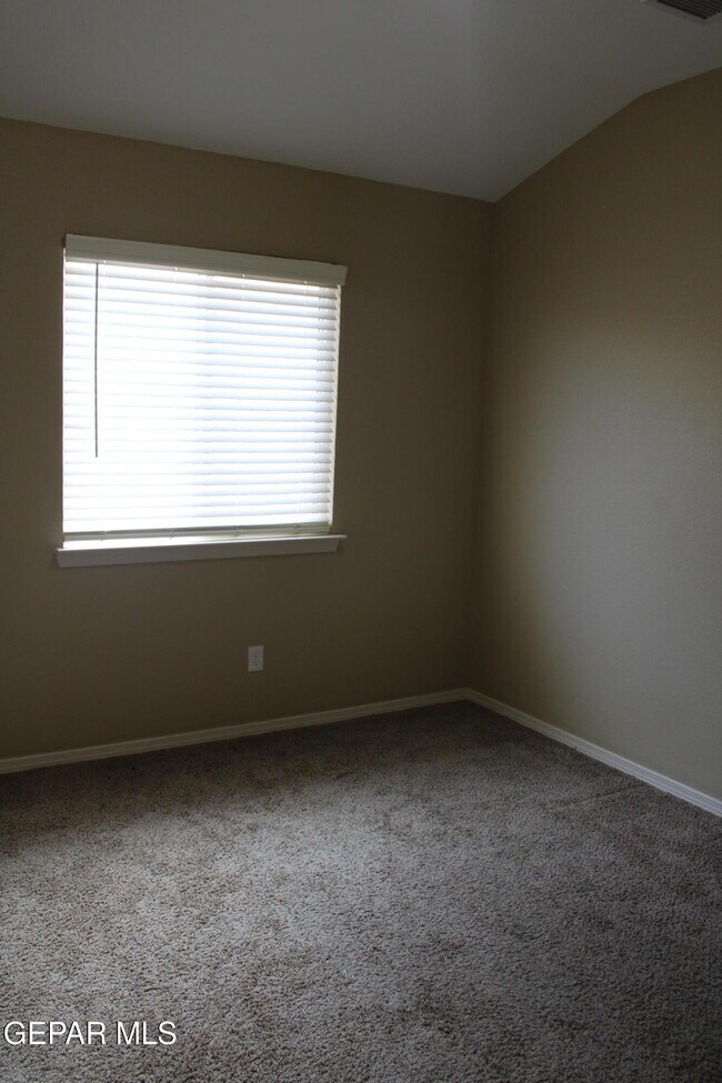 Building Photo - 11673 Flor Celosia