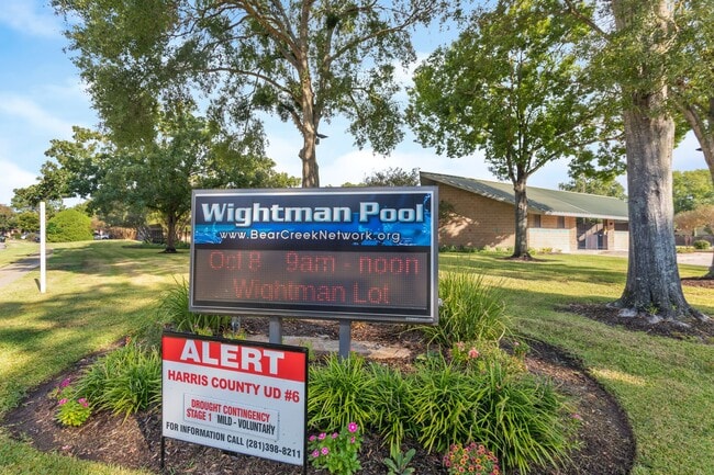 Building Photo - 5111 Crystal Bay Dr