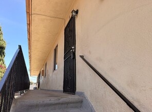 Building Photo - 3348 Santa Fe Ave