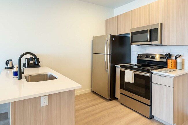 Building Photo - 2400 E Huntingdon St