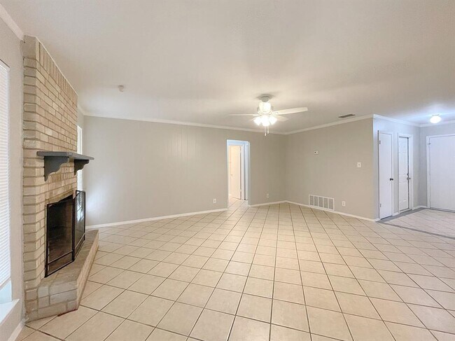 Building Photo - 11108 Blossom Bell Dr