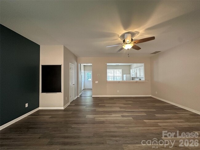 Building Photo - 6626 Rothchild Dr