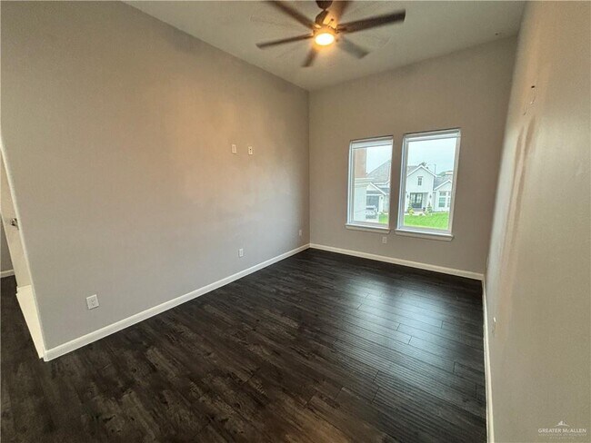 Building Photo - 33 Ensenada Ave