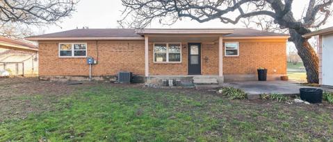Building Photo - 1822 Greenwood Ln