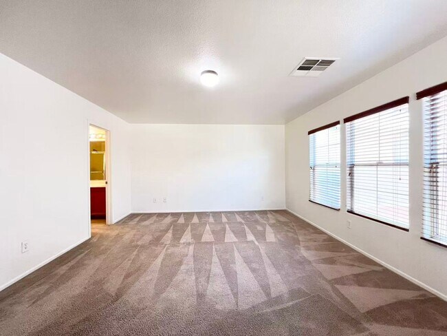 Building Photo - 11143 Ranch Valley St