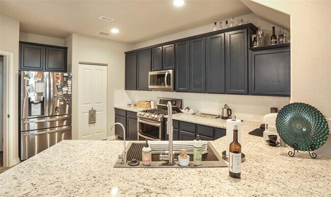 Building Photo - 466 Ferrule Dr