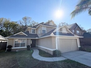 Building Photo - Gorgeous 4 BR Lake Mary home on Conservation lot - walking distance to Lake Mary HS