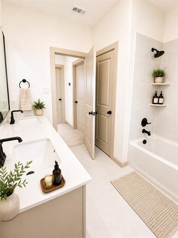 Building Photo - 15605 Millwood Trl